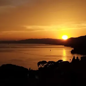 Con Parcheggio E Vista - A Due Passi Dal Paradiso Appartamento